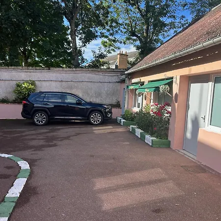 Kapselhotell Saint - Charles Rambouillet